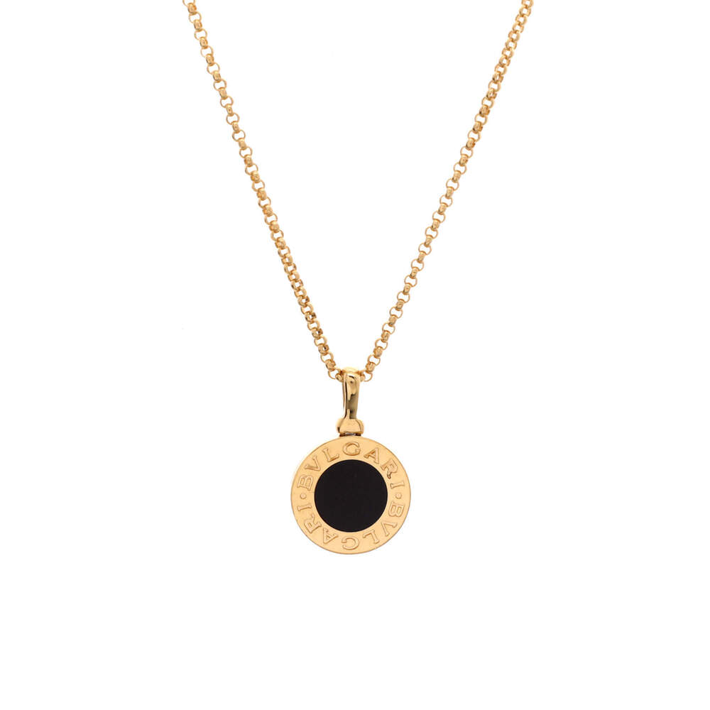 Bvlgari Bvlgari Bvlgari Pendant Necklace 18K Yellow Gold with Onyx